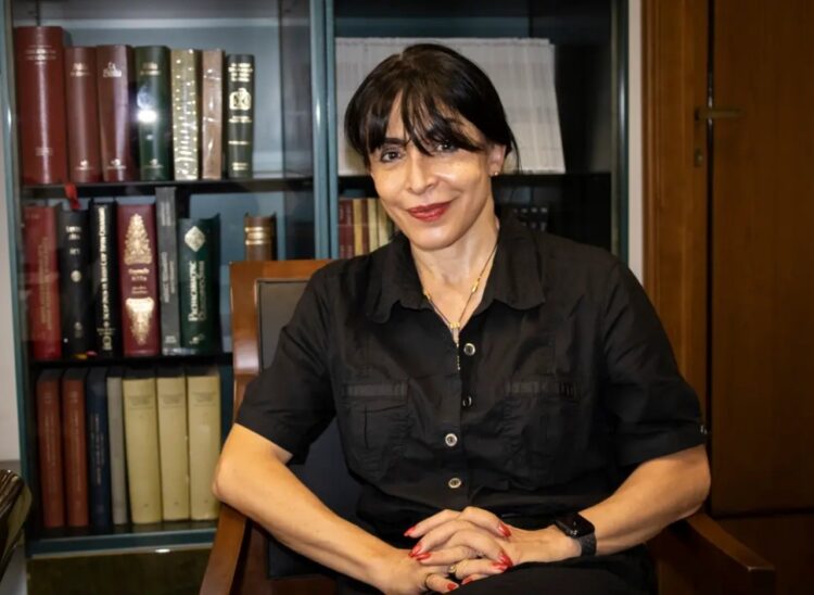 Teóloga y filósofa argentina, trabajó estrechamente con el entonces cardenal Robert Prevost, hoy papa León XIV, y es reconocida por sus aportes a la Doctrina Social de la Iglesia.