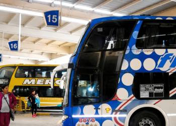 Prorrogan licencias para el transporte internacional de pasajeros.