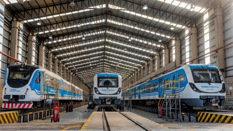 Trenes Argentinos concretó el primer pago para la compra de 43 formaciones Las nuevas formaciones se prestarán servicio en los ferrocarriles Roca, Mitre, Sarmiento, San Martín y Belgrano Sur.