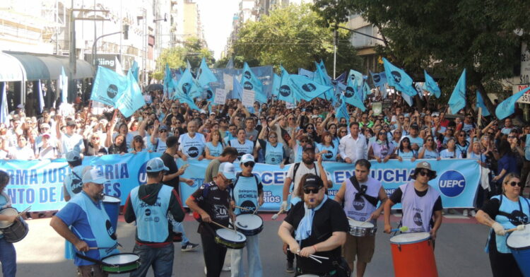 El gremio solicitó una reunión urgente con el Gobierno provincial para revisar el acuerdo salarial de abril.