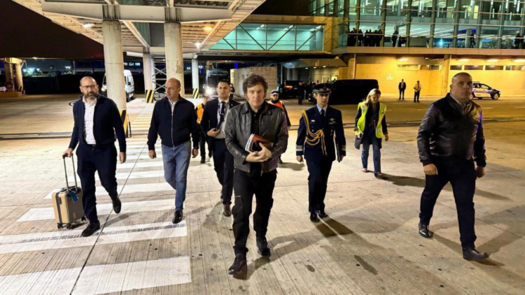 Javier Milei encara una nueva gira por Estados Unidos para fortalecer vínculos corporativos y recibir distinciones del sector privado.