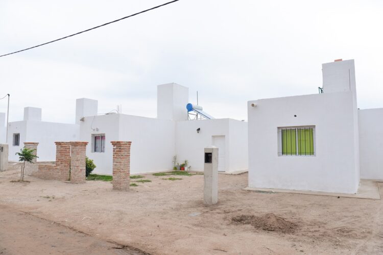 Quilino avanza con obras destinadas a mejorar el acceso a la vivienda, regularizar la situación dominial y ampliar los espacios comunitarios para los vecinos.