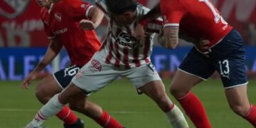 Instituto e Independiente empatan 1-1 en Avellaneda