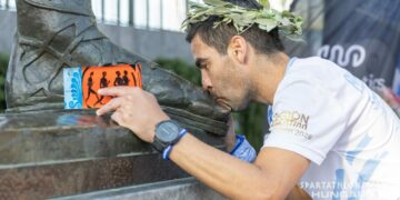 El cordobés Facundo Navarro completó los 246 km del legendario Spartathlon