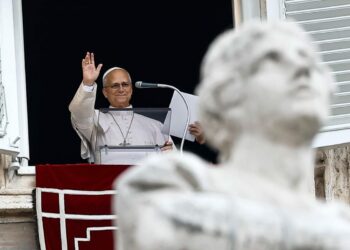 El papa León XIV reapareció tras su cirugía y retomará sus actividades de manera gradual