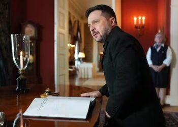 Zelenski dialogó con funcionarios estadounidenses tras los reclamos de Ucrania