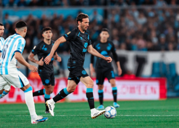 Belgrano rompió la racha negativa ante Racing y se impuso por 2-0