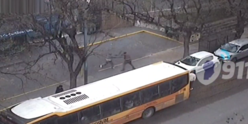 Detuvieron a dos hombres por agredir a un conductor que se negó a pagar estacionamiento