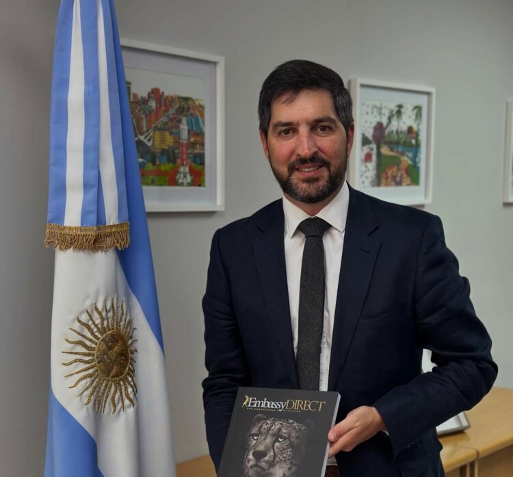 Milei designó al embajador de las Repúblicas de Namibia y Mauricio Raúl Santiago Ailan.