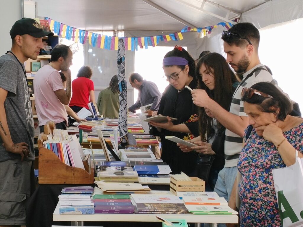 La Feria del Libro tendrá un nuevo espacio para 42 editoriales independientes La Feria del Libro tendrá un nuevo espacio para 42 editoriales independientes