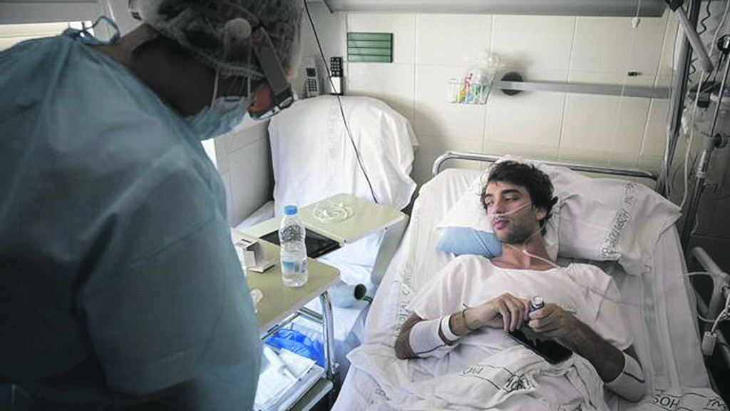 Cada vez más jóvenes sin cobertura médica por la pérdida de empleo formal