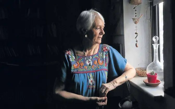 Laura Devetach cumple 90 años y la ciudad extiende el festejo con más de 160 actividades Laura Devetach fue escritora, poeta, docente y referente de la literatura para las infancias en Argentina. Nacida en Reconquista, Santa Fe, desarrolló parte de su trayectoria en Córdoba, donde también trabajó en radio, televisión y teatro. Foto: redes.
