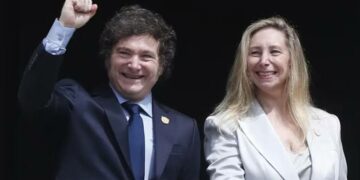 Encuesta nacional: La Libertad Avanza tiene 26% de intención de voto, el peronismo 24% y el rechazo a Milei llega al 60%