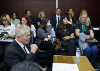 Caso Maradona: las defensas van por la absolución en el tramo final del juicio Tras los severos reclamos de penas de la fiscalía y las querellas, el proceso judicial entra en sus audiencias decisivas ante el tribunal de San Isidro con las exposiciones de las defensas.