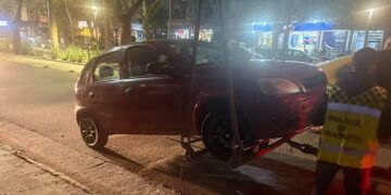 Condenaron al conductor que llevó a un municipal sobre el capot en Córdoba