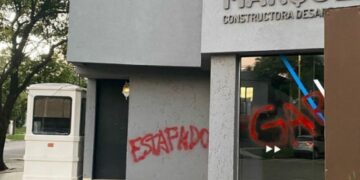 Estafadores y asociados
