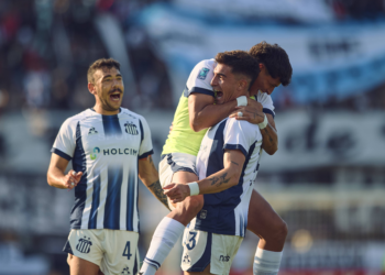 Talleres se recuperó con una goleada ante Riestra y salió del fondo de la tabla