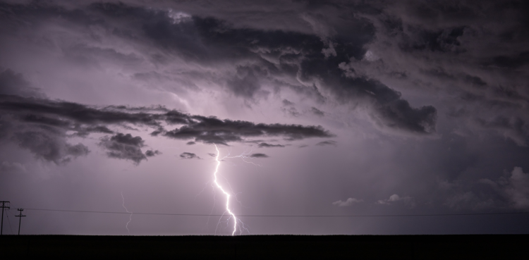 El fenómeno El Niño podría aumentar las probabilidades de lluvias intensas en Córdoba durante el verano, especialmente en el centro y este provincial. Especialistas de la UNC destacan que la provincia cuenta con mejores herramientas de monitoreo y pronóstico para anticipar posibles tormentas y reducir riesgos.