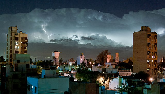 Tormentas fuertes desde este martes: abren las válvulas del dique La Quebrada Tormentas fuertes desde este martes: abren las válvulas del dique La Quebrada
