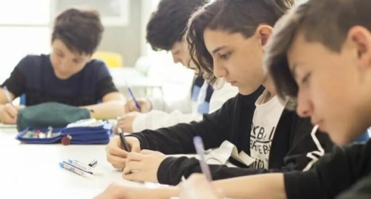 Solo 19 de cada 100 adolescentes argentinos llegan a los 15 años con aprendizajes básicos y sin repetir
