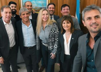 El Gobierno no logra destrabar la reforma electoral ni el Presupuesto 2027 y evalúa llevarlos a extraordinarias