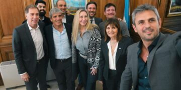 El Gobierno no logra destrabar la reforma electoral ni el Presupuesto 2027 y evalúa llevarlos a extraordinarias