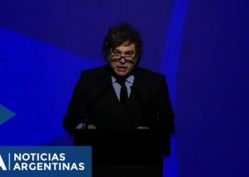 Tras el sobreseimiento en la causa $LIBRA, Milei insultó a periodistas y dijo que "se tienen que quemar en la hoguera"
