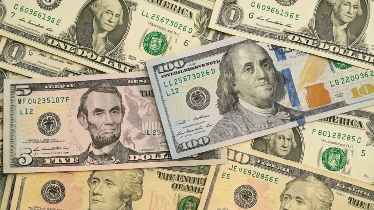 El dólar oficial abrirá el martes 13 de octubre a $1.535 para la venta en el Banco Nación, mientras que el blue se ubica en $1.540. Los valores toman como referencia el último cierre del mercado, tras el fin de semana extendido.